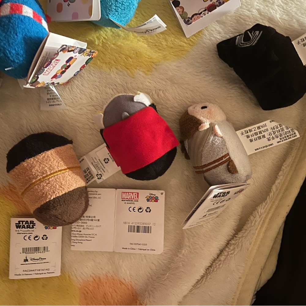 14 Disney Tsum Tsum small plush toys , brand new with complete tags on - Picture 4 of 6